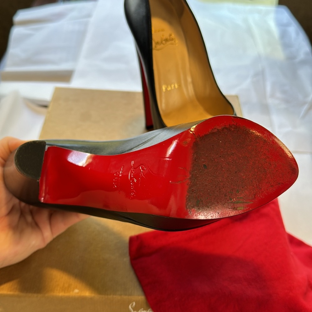 Red Bottoms - Picture 7 of 8